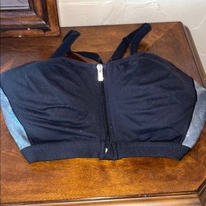 Victoria’s Secret VSX sport sports bra